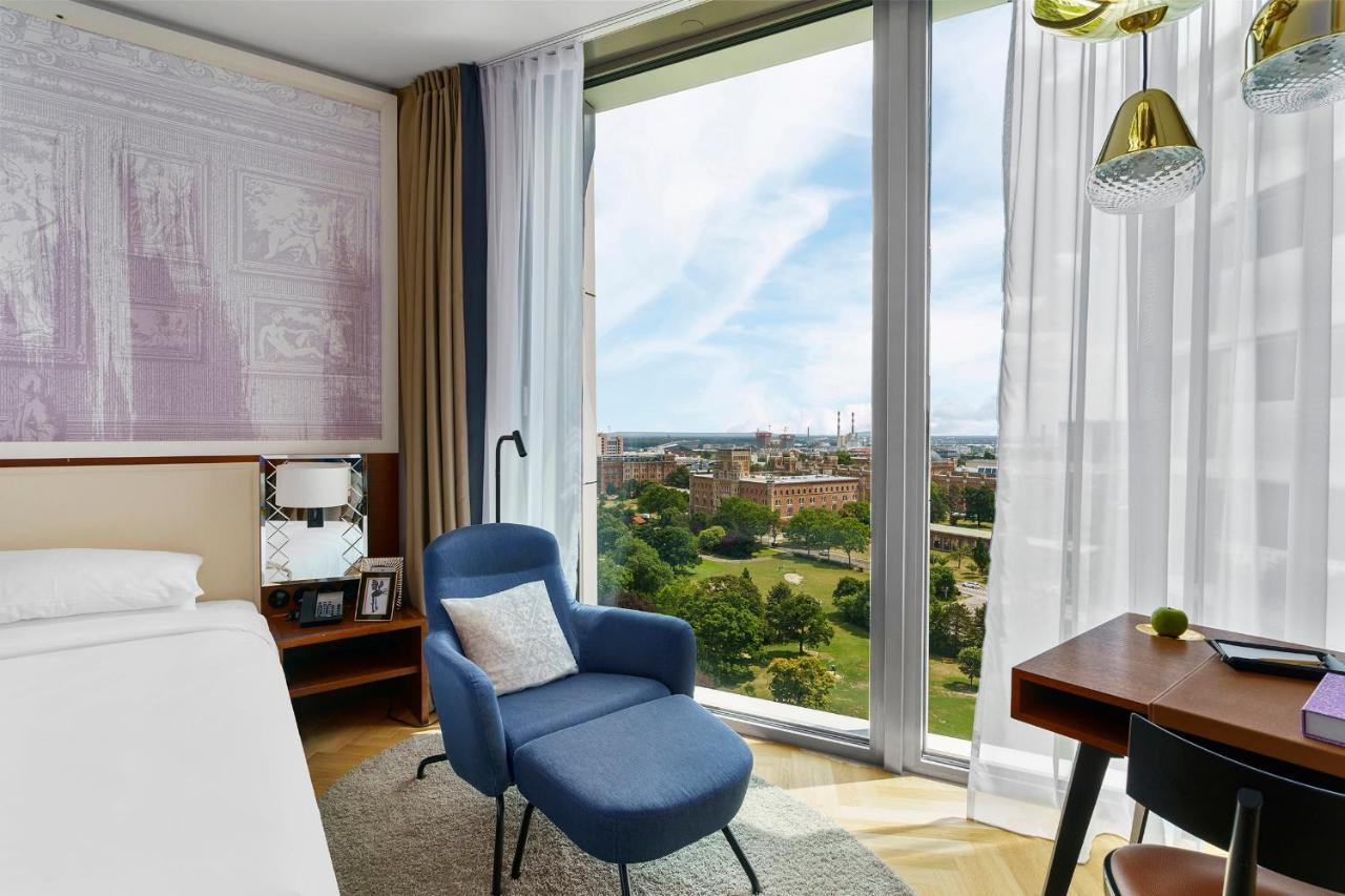 Two-Bedroom Suite,1233515624:JPEG